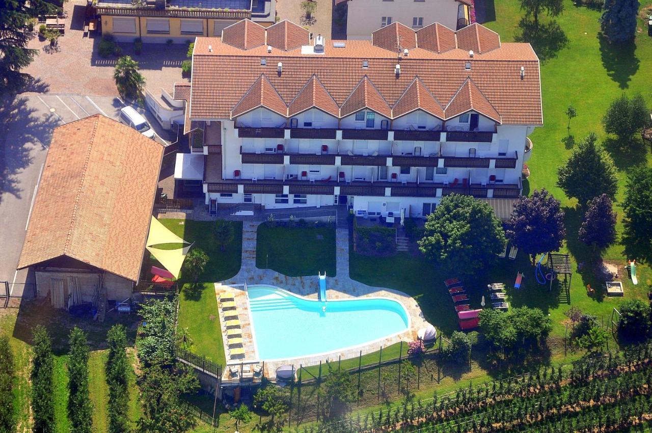 Hotel Garni Grüner Baum  Leifers Exterior foto