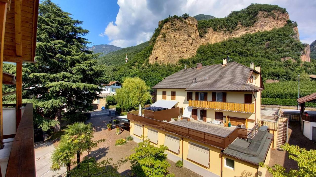Hotel Garni Grüner Baum  Leifers Exterior foto