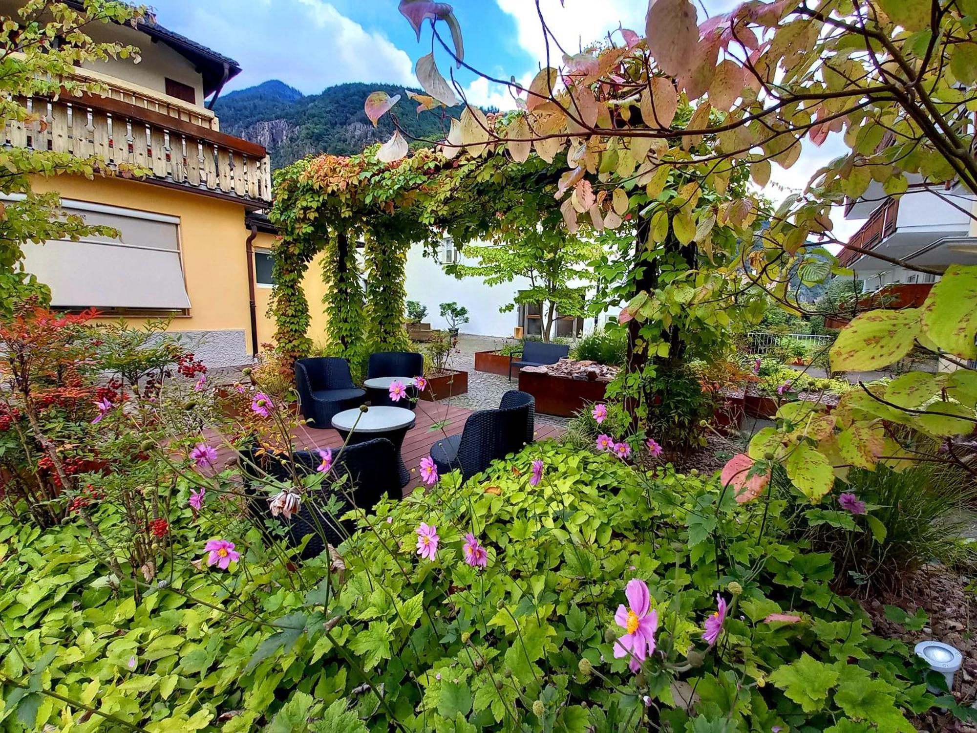 Hotel Garni Grüner Baum  Leifers Exterior foto